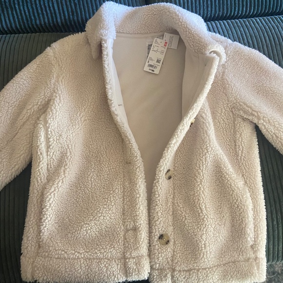 Uniqlo off white, cream Teddy jacket small - Picture 2 of 3